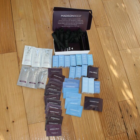 Madison Reed Assorted items 54 pieces - Picture 4 of 4